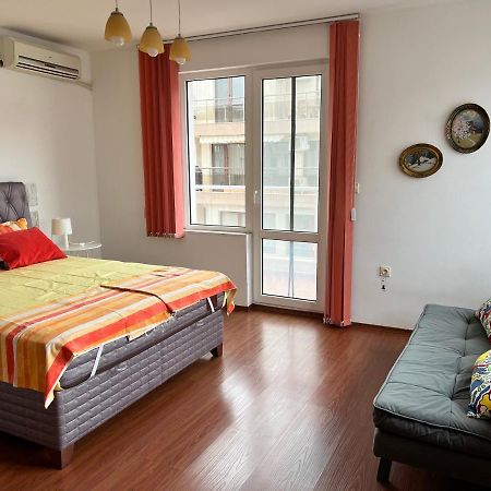 Milos Apartments Pomorie Esterno foto