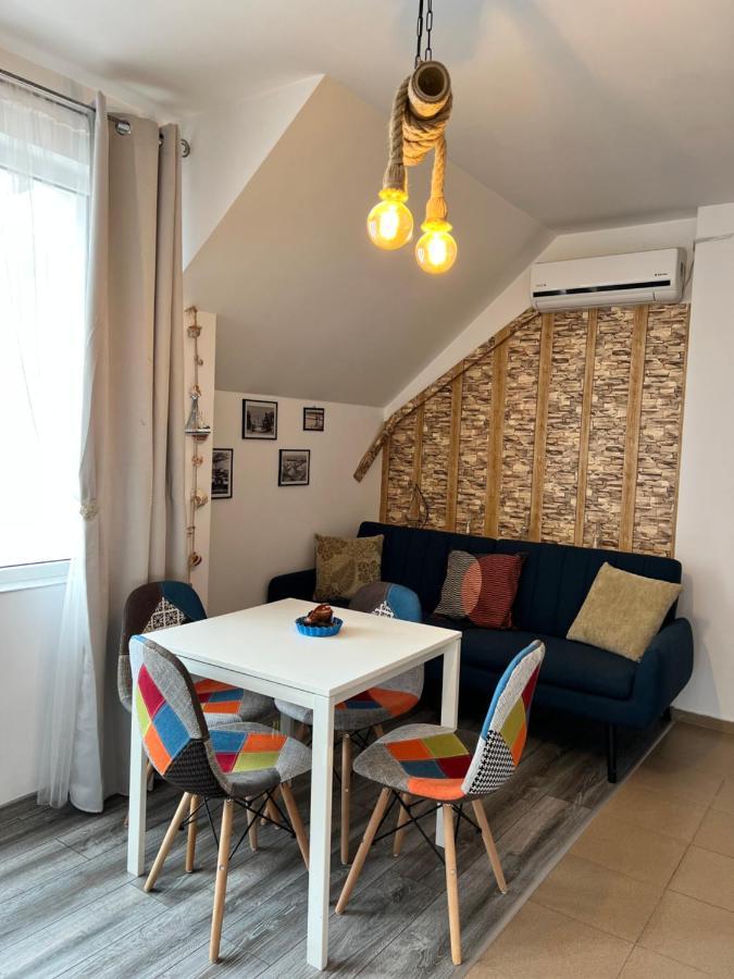 Milos Apartments Pomorie Esterno foto