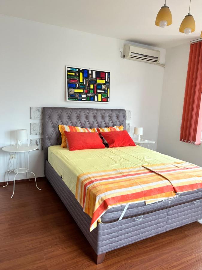 Milos Apartments Pomorie Esterno foto