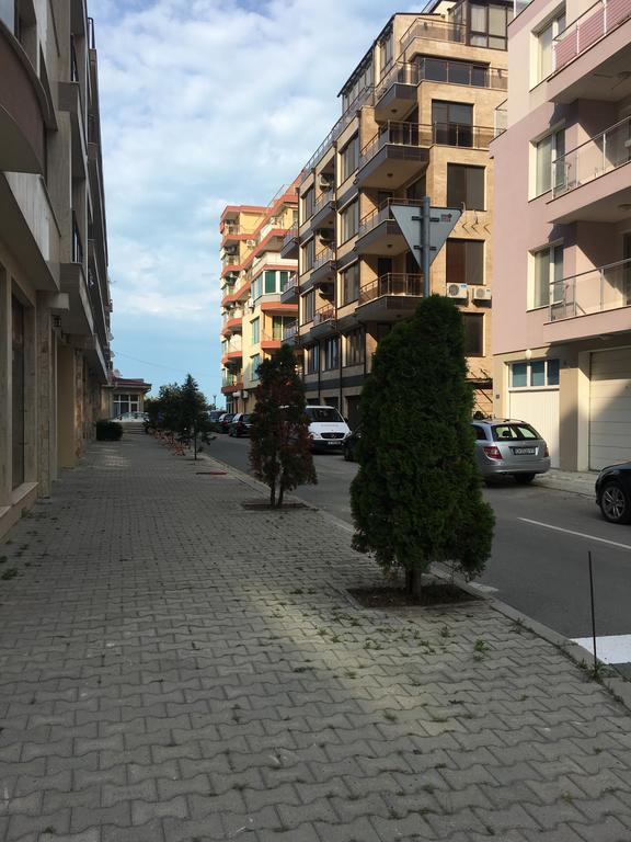 Milos Apartments Pomorie Esterno foto